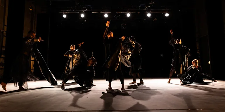 Tanssiteatteri MD: Full Moon Effect, choreography Joel Alalantela