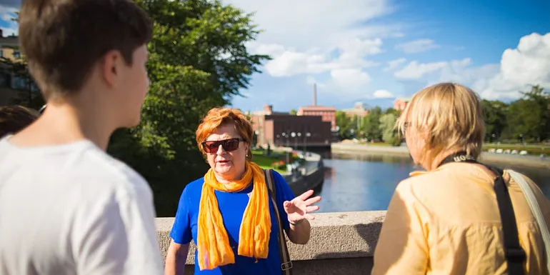 Guided walking tour in Tampere
