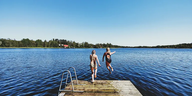 Kuuselan ranta Ylöjärvellä. Kuusela beach in Ylöjärvi.