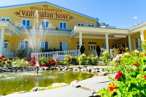 Vaihmalan Hovi, majoitus