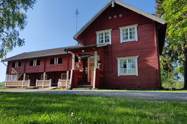 Aittahotelli, Knuutilan kartano