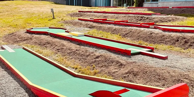 Minigolf track.