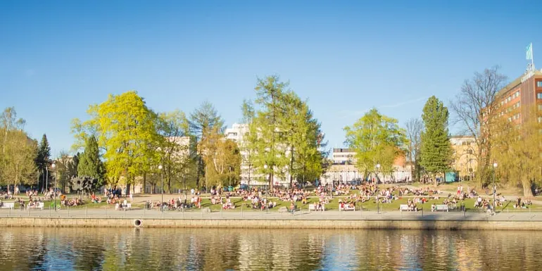 Koskipuisto park in spring.