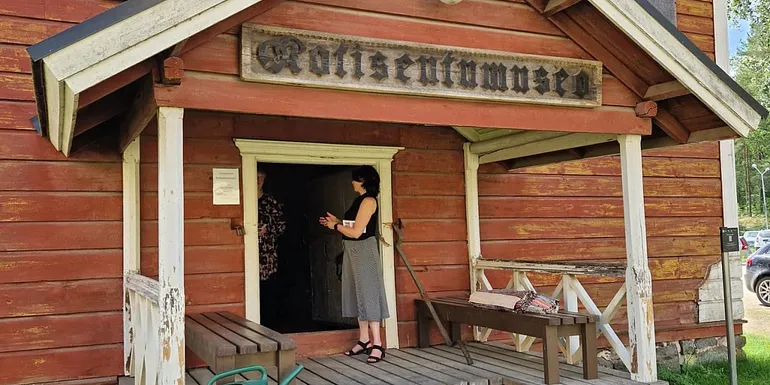 Luopioisten kotiseutumuseo ulkoa