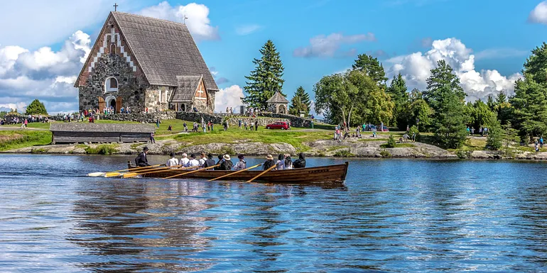 Pyhän Olavin kirkko ja kirkkovene