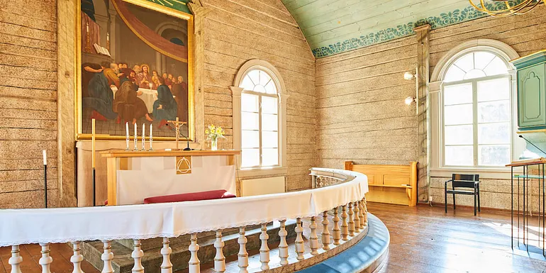 Tottijärven kirkon alttari
