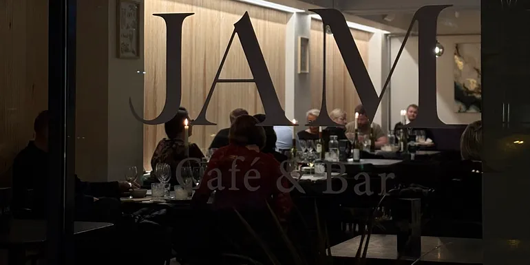 Kahvila-baari Nokialla