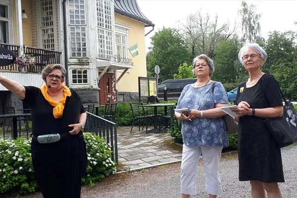 Kiehtova kirjakortteli