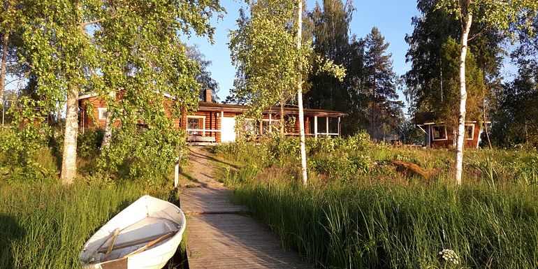 Kuhmalahti sauna and beach