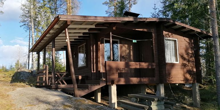 Kallio cottage in late spring