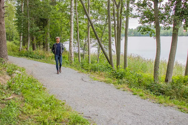 Puut-luontopolku Veittijärven ympäri