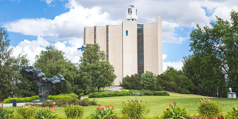 Kaleva church park blooming with flowers.