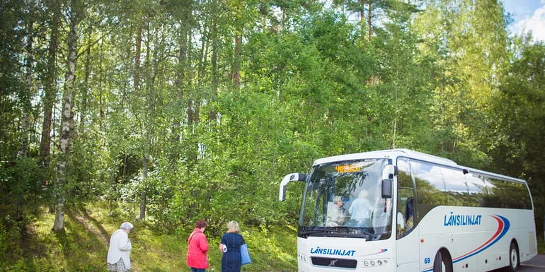 Opastettu bussikierros Tampereella
