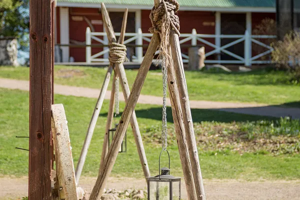 Aamiaismajoitus, Luomajärven Hevoskievari