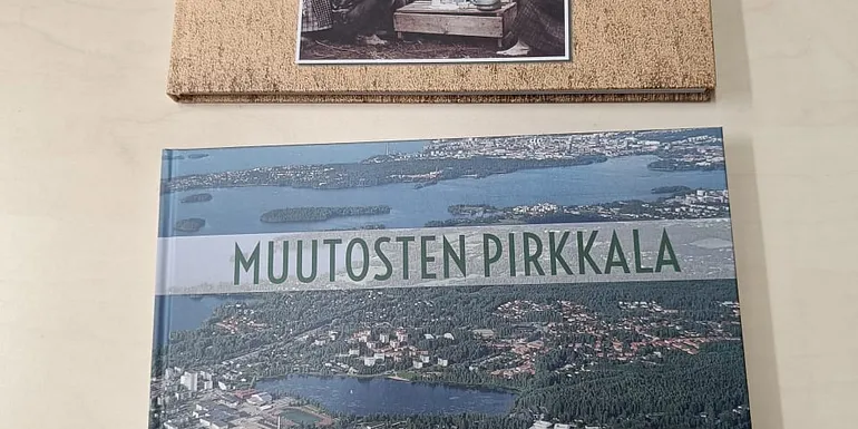 Pirkkalasta kertovia kirjoja