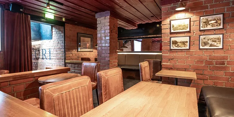 Nice and cozy tasting room