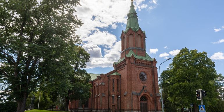 Messukylä Church's main entrance