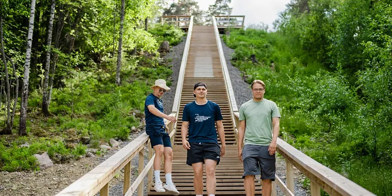 Kuntoilijoita Pälkäne-portaissa