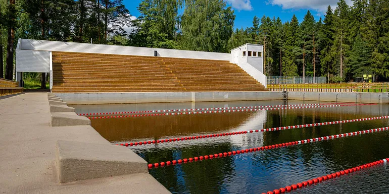 Kirjaslampi outdoor swimming stadion