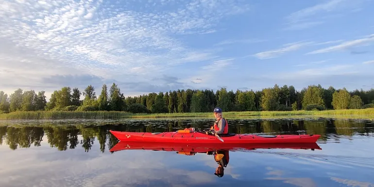 Meloja järven selällä