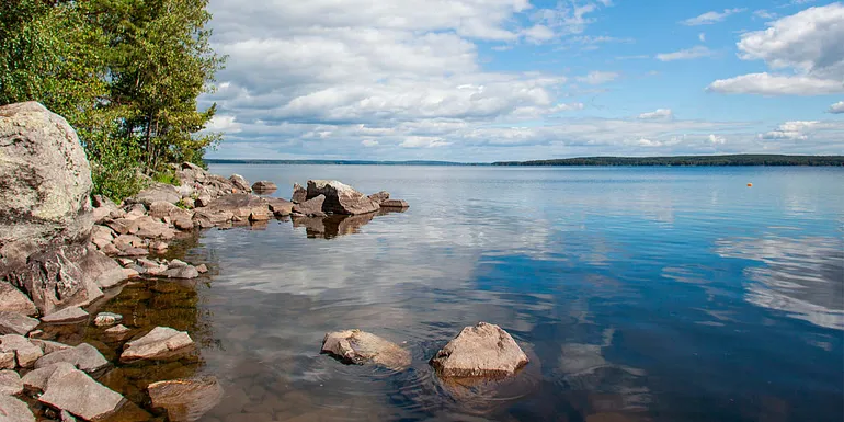 Lake view from Valmarinniemi.